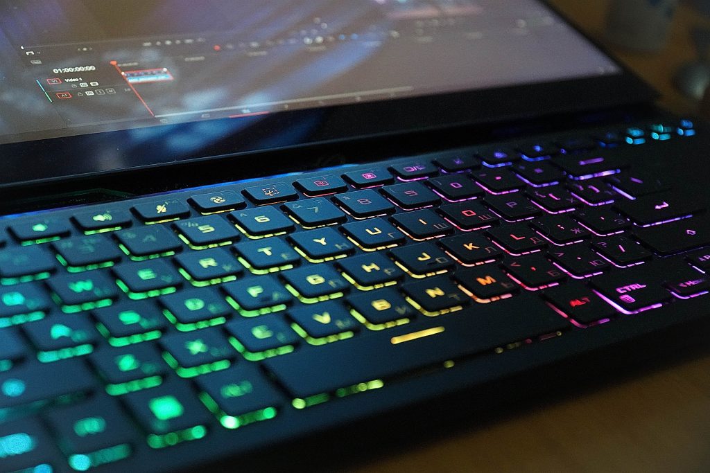 Двойной экран, двойные возможности. Обзор ноутбука ROG Zephyrus Duo 16 GX650PY